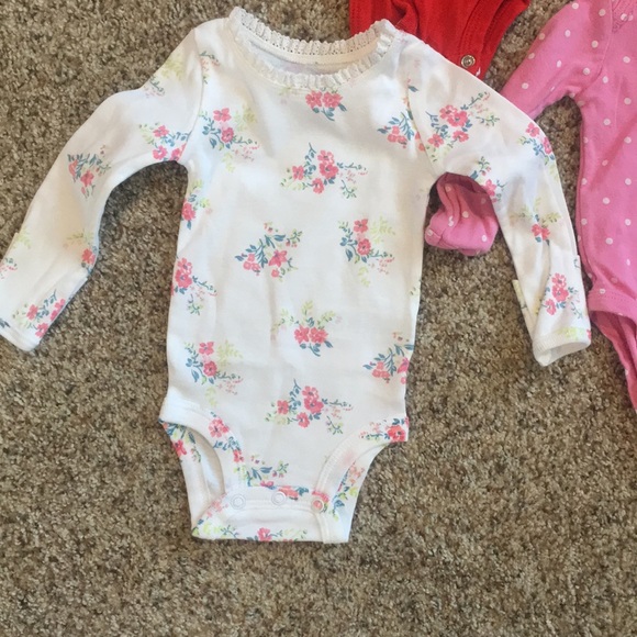 MISC Onesie lot - Picture 2 of 5